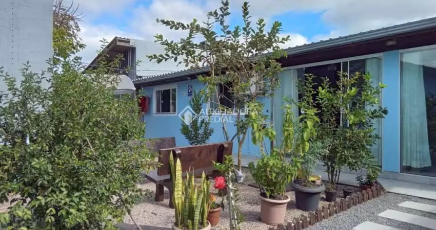 Casa com 4 quartos à venda na Estrada Geral, 888, Alto Arroio, Imbituba