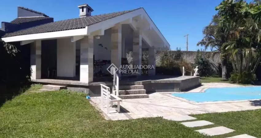 Casa com 5 quartos à venda na Otília De Souza Oliveira, 328, Vila Nova, Imbituba
