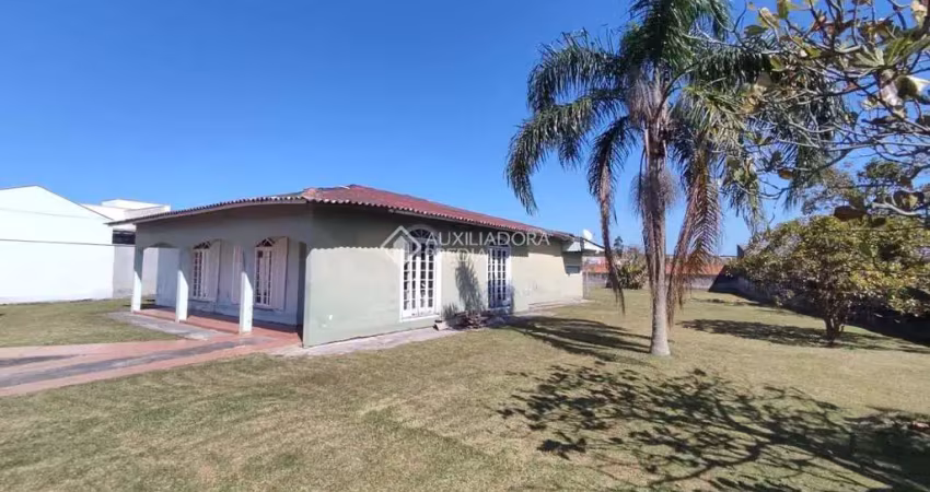 Casa com 6 quartos à venda na Ascendino Hermínio Joaquim, 251, Vila Nova, Imbituba