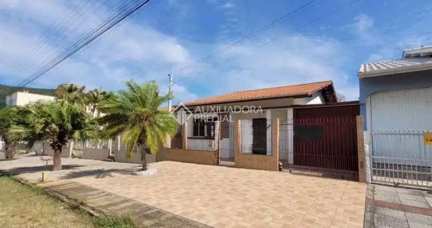 Casa com 3 quartos à venda na Otacílio Da Carvalho, 800, Paes Leme, Imbituba