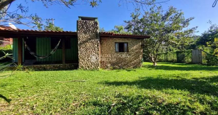 Casa com 1 quarto à venda na dos Poncianos, 1, Praia do Rosa, Imbituba