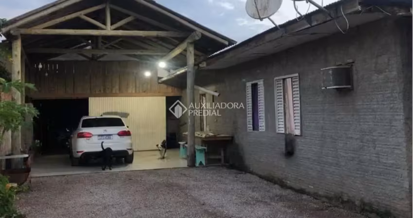 Casa com 4 quartos à venda na São Benedito, 419, Araçatuba, Imbituba
