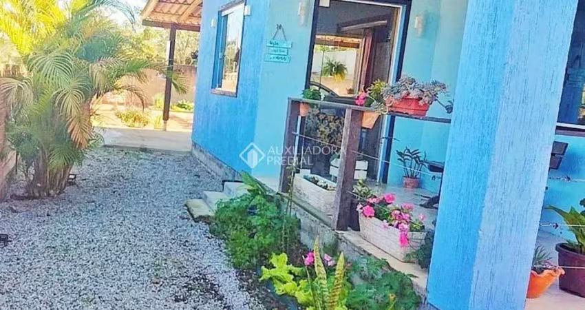 Casa com 2 quartos à venda na Do Viveiro, 1, Grama, Garopaba