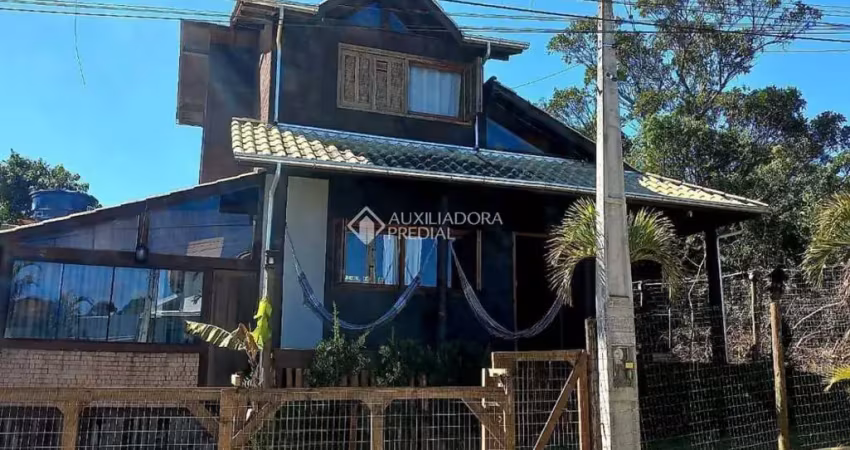 Casa com 2 quartos à venda na Rua Dona Eugênia, 210, Ibiraquera, Imbituba