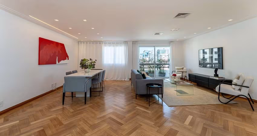 Apartamento tipo para venda com 2 quartos, sendo 2 suítes, 143m²