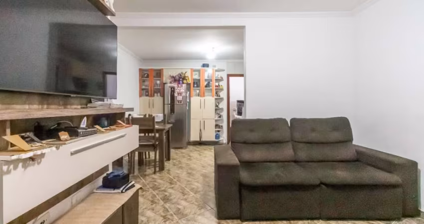 Casa tipo para venda com 3 quartos, 90m²