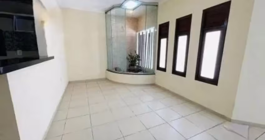 Vendo excelente casa em condomínio fechado com 3 quartos