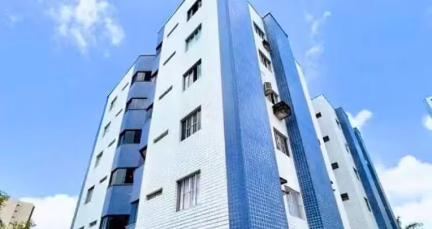 Vendo apartamento com excelente localização em candelária com 3 quartos