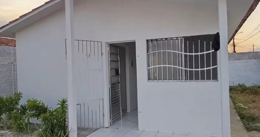 Vendo casa na coophab com 2 quartos 53 metros quadrados, parque das nações