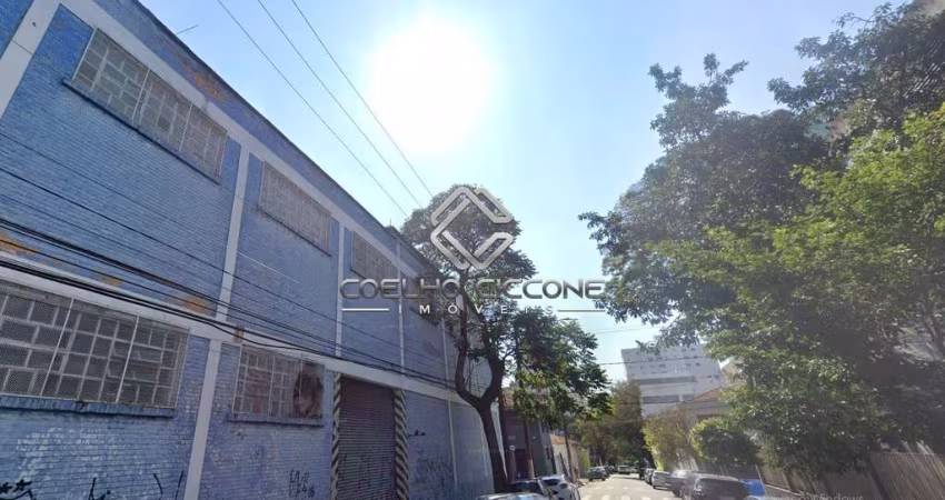 Barracão / Galpão / Depósito à venda no Santo Antônio, São Caetano do Sul 