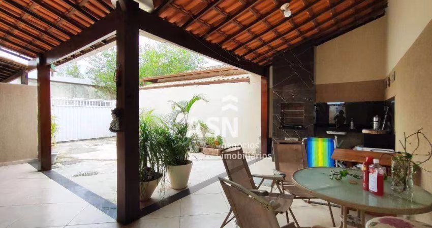 Casa com 2 dormitórios à venda, 116 m² por R$ 420.000,00 - Jardim Mariléa - Rio das Ostras/RJ