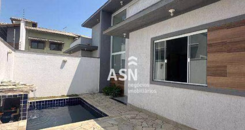 Casa com piscina de 3 dormitórios à venda, 81 m² por R$ 410.000 - Enseada das Gaivotas - Rio das Ostras/RJ