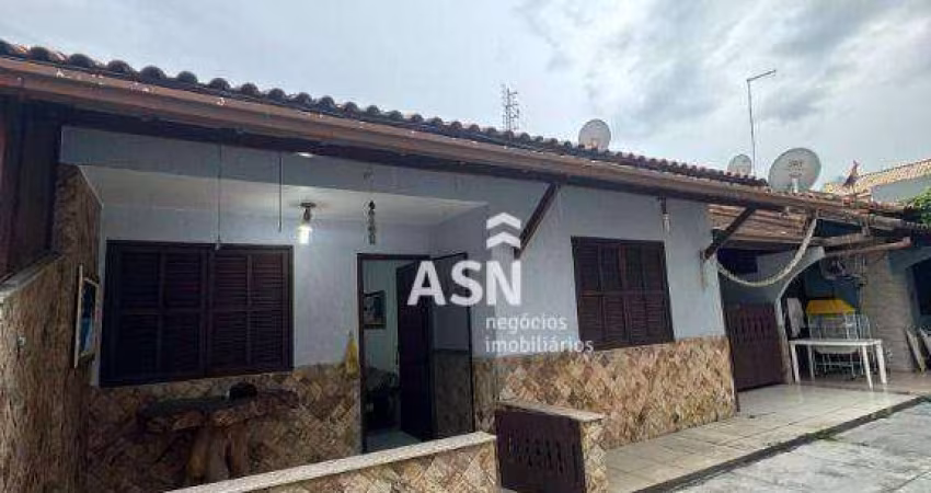 Casa com 2 dormitórios à venda, 68 m² por R$ 270.000,00 - Extensão do Bosque - Rio das Ostras/RJ