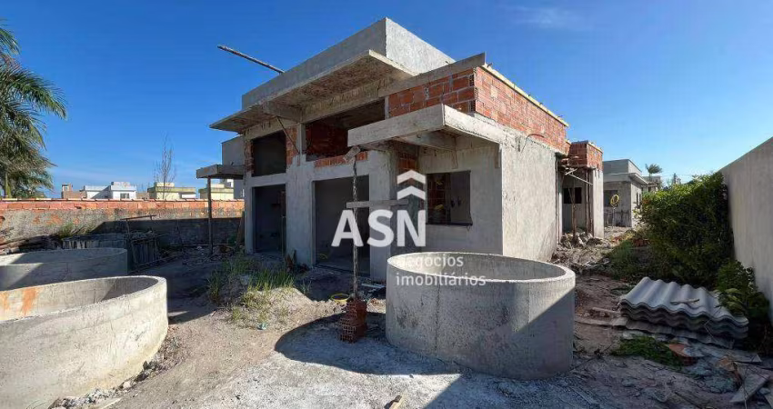 Casa Linear com 2 dormitórios à venda, 52 m² por R$ 290.000 - Enseada das Gaivotas - Rio das Ostras/RJ