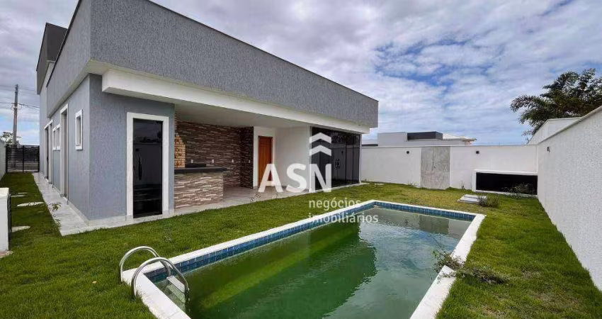 Casa com piscina com 3 dormitórios à venda, 210 m² por R$ 890.000 - Extensão do Bosque - Rio das Ostras/RJ