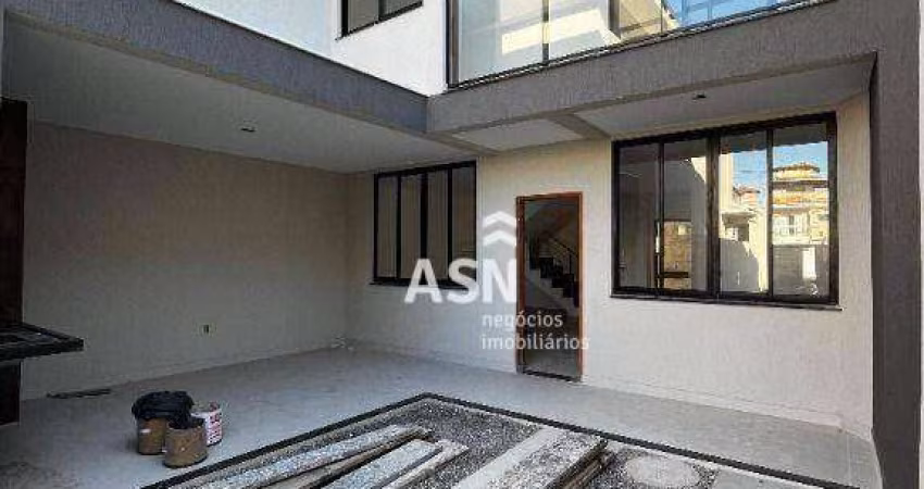 Casa com 3 dormitórios à venda, 140 m² por R$ 630.000,00 - Ouro Verde - Rio das Ostras/RJ