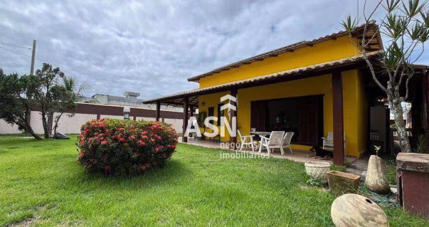 Casa com piscina, 4 dormitórios à venda, 244 m² por R$ 800.000 - Enseada das Gaivotas - Rio das Ostras/RJ
