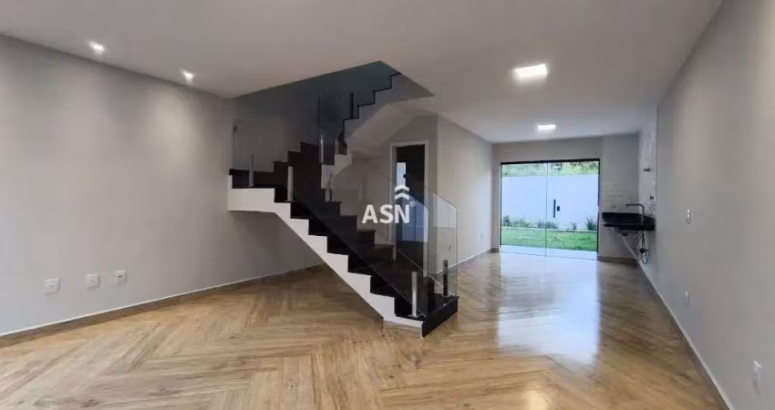 Casa com 3 quartos à venda no Vale das Palmeiras, Macaé 