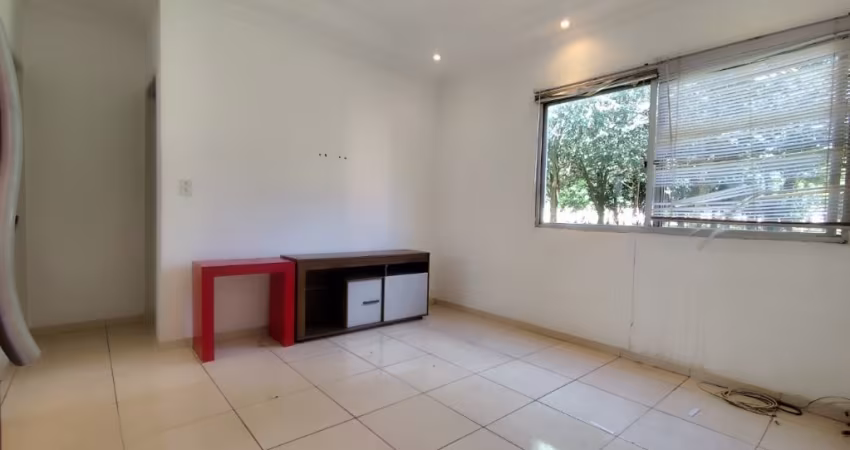 Vendo Apartamento Térreo no Condomínio Sylvia Matta em Mogi Mirim-SP