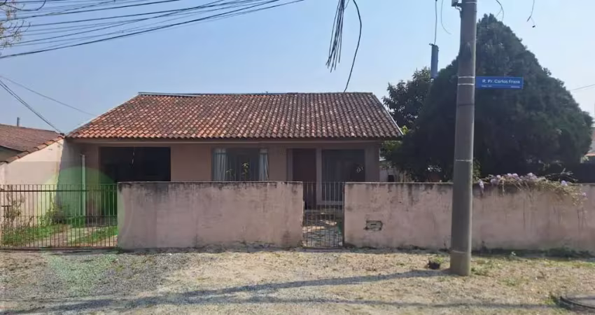 Casa para Venda em Curitiba, Boqueirão, 4 dormitórios, 2 banheiros, 4 vagas