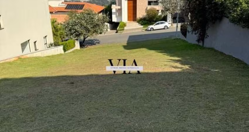 Terreno de 500m² com projeto APROVADO - Condomínio Tamboré 10