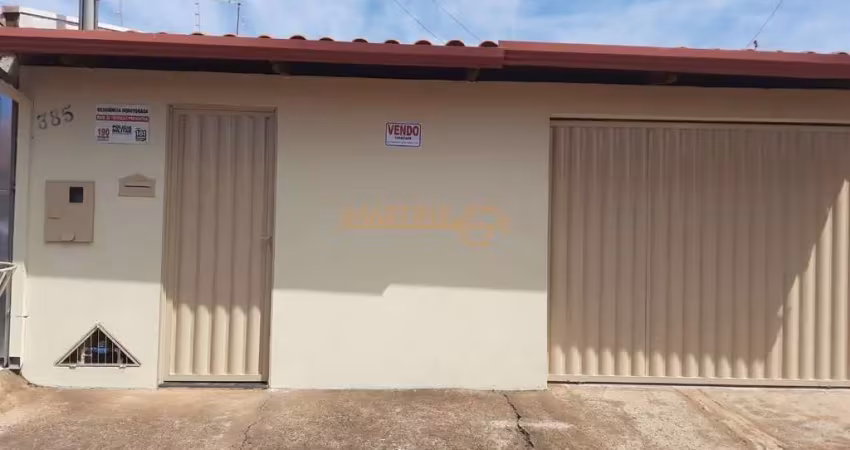 Casa à venda no bairro Parque dos Verdes - Araguari/MG
