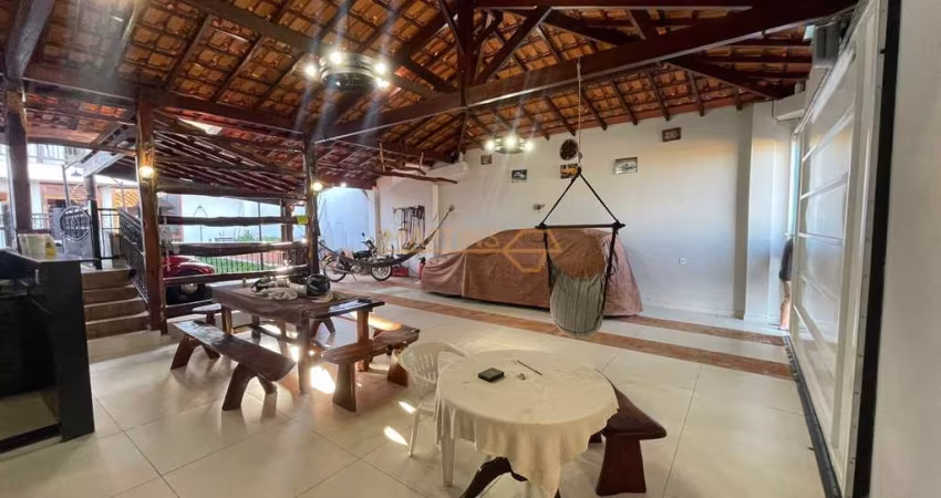 Casa à venda no bairro Jardim Interlagos - Araguari/MG