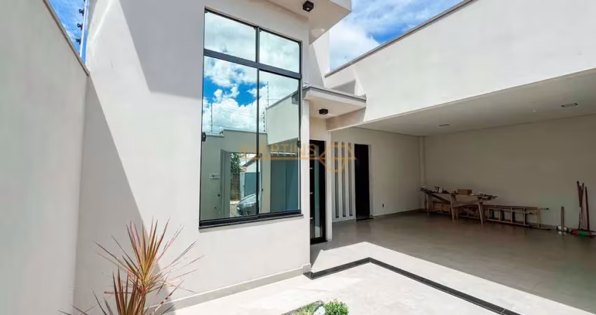 Casa com 3 quartos à venda na 1, 35, Sibipiruna, Araguari