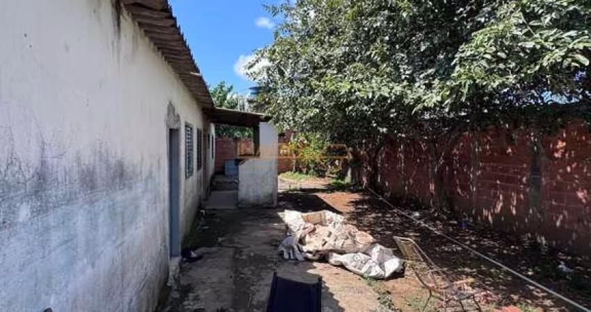 Casa à venda no bairro Goiás (Parte Alta) - Araguari/MG
