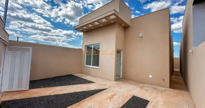 Casa com 3 quartos à venda no Santiago, Araguari 