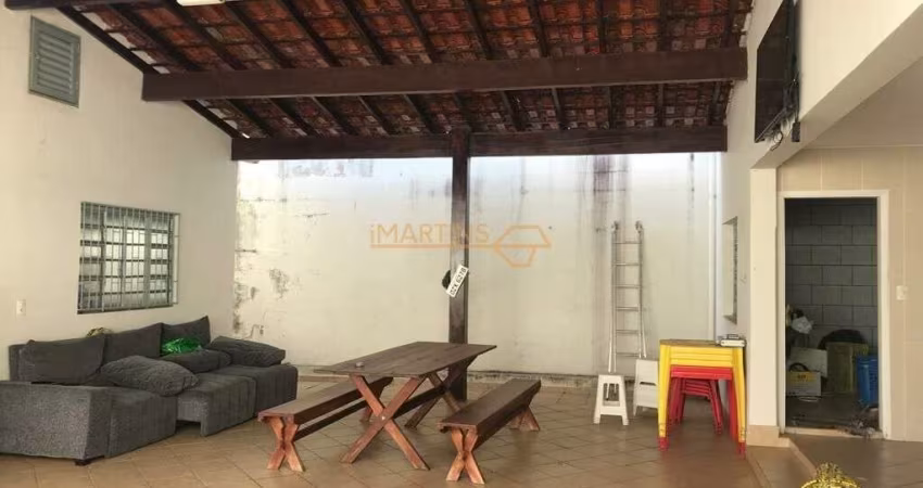 Casa à venda no bairro Osvaldo Rezende - Uberlândia/MG