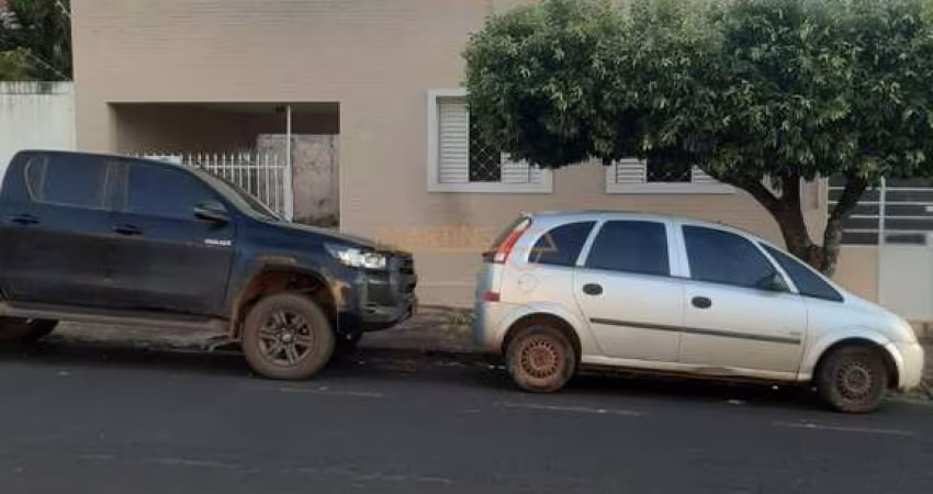 Casa à venda no bairro Centro - Araguari/MG