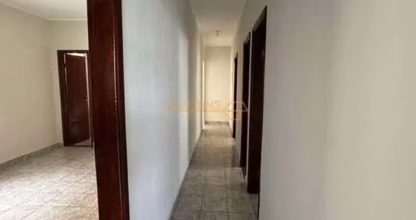 Casa com 3 quartos à venda na Praça Gaioso Neves, Rosário, Araguari