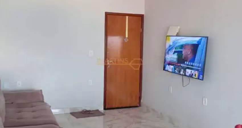 Casa com 2 quartos à venda na Rua Coromandel, Amorim, Araguari