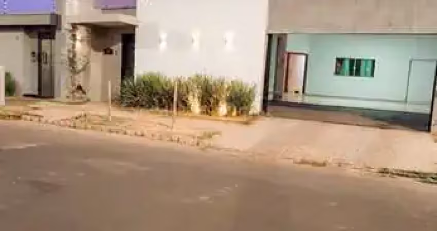 Casa com 3 quartos à venda no Santiago, Araguari 