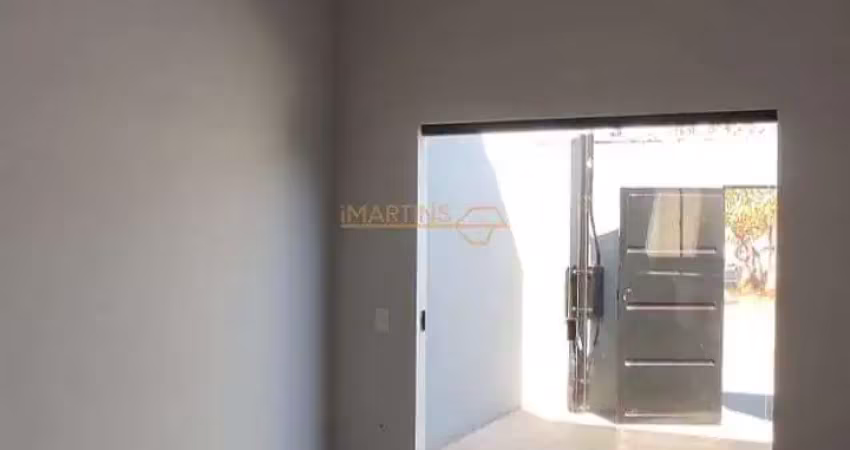 Casa com 3 quartos à venda na Praça Gaioso Neves, 16, Brasília, Araguari