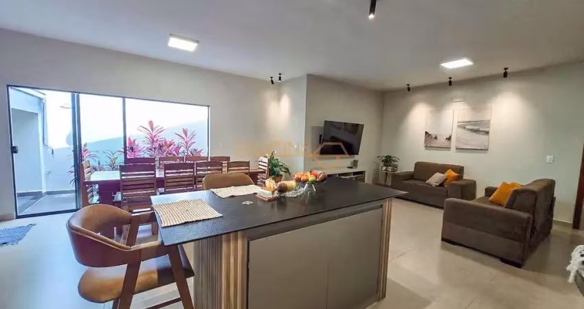 Ampla Casa Alto Padrão no Centro