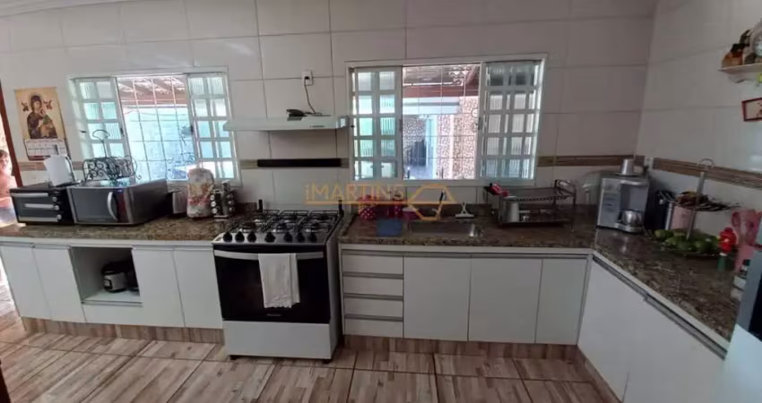 Casa à venda no bairro Goiás - Araguari/MG