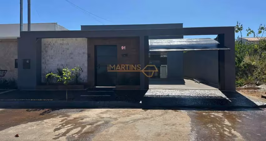 Casa com 2 quartos à venda na Praça Gaioso Neves, Bosque, Araguari