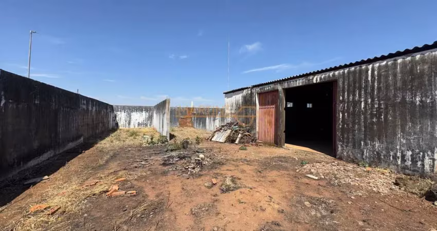 Casa para alugar na Rua Antônio Lemos da Silva, Centro, Araguari
