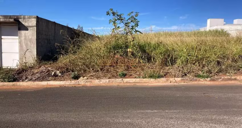 Terreno à venda no bairro interlagos iii - araguari/mg