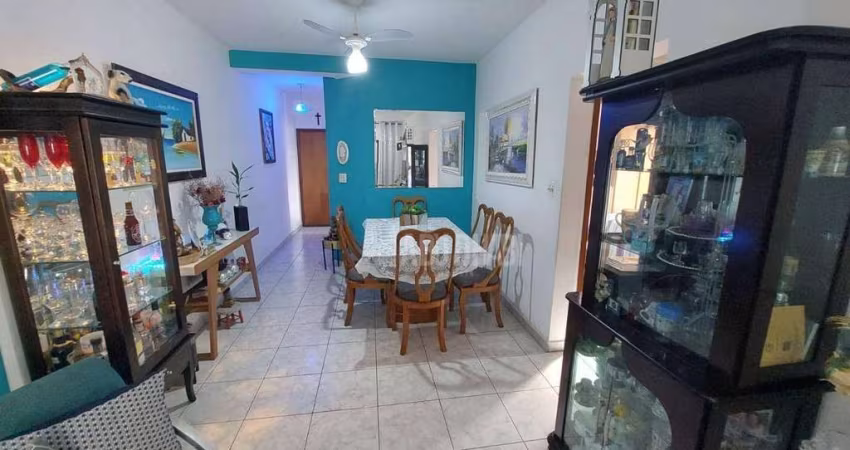 Apartamento de 2 quartos na Guilhermina, Praia Grande, SP.