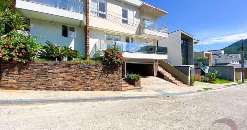 Casa à venda no bairro Itacorubi - Florianópolis/SC