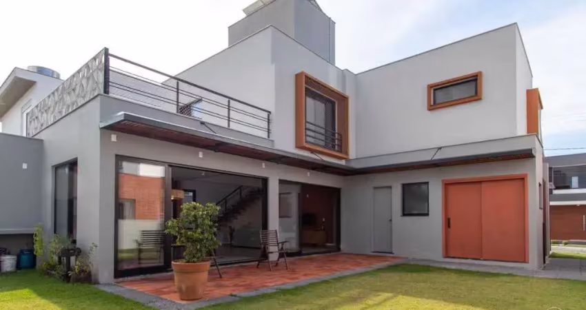 Casa à venda no bairro Campeche - Florianópolis/SC