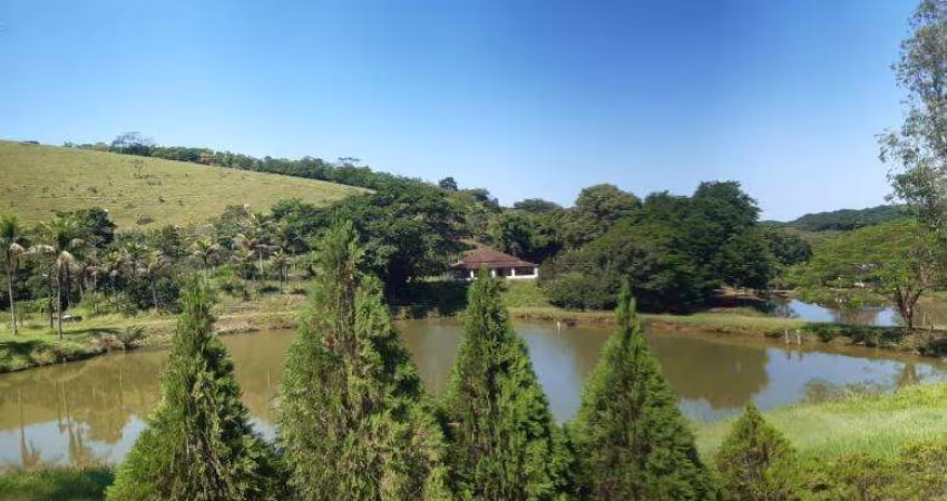 Fazenda para Venda em Cachoeiras de Macacu, Maraporã, 7 dormitórios, 2 banheiros, 2 vagas