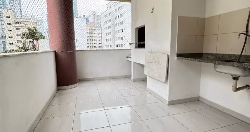 Aluga-se anual apartamento mobilado no centro de balneário camboriú/sc