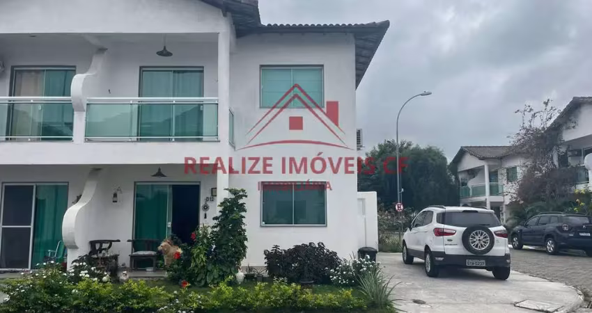 Casa duplex no condomínio Casa Branca nas Palmeiras em Cabo Frio!