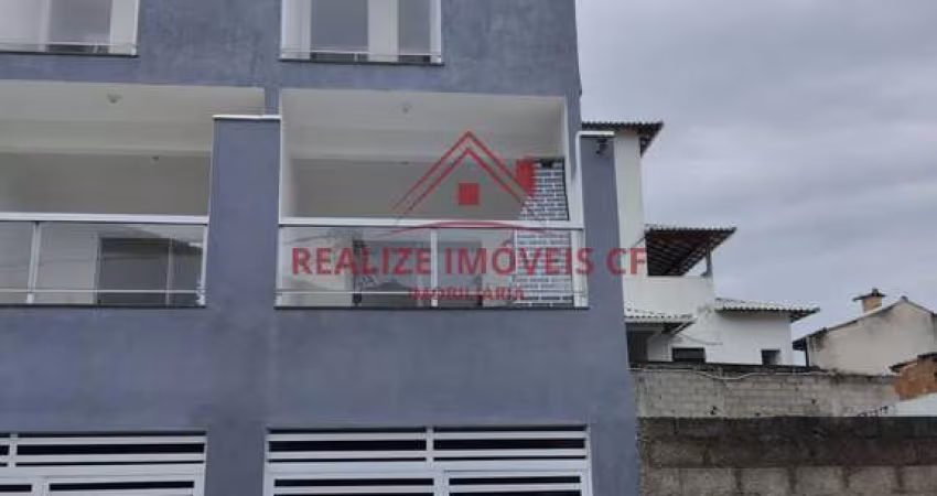 Casa nova triplex no Peró!