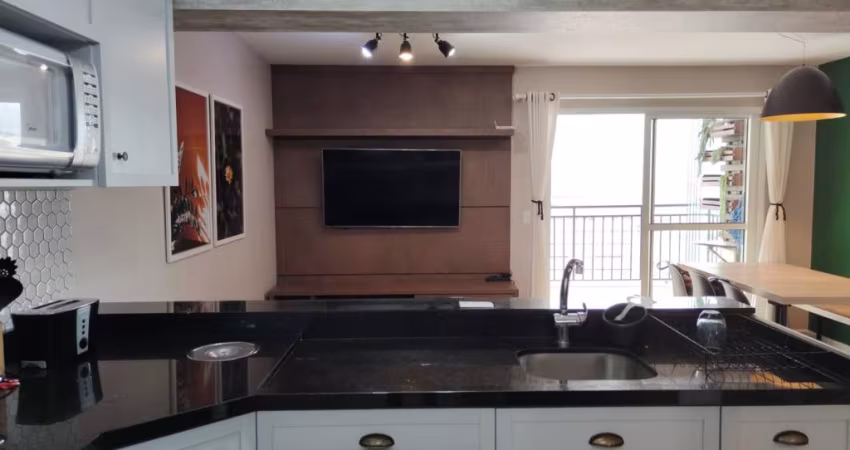 EXCELENTE APARTAMENTO NO CENTRO