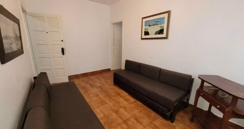 ASTÚRIAS - UMA QUADRA DA PRAIA , LOCALIZAÇÃO PRIVILEGIADA , GARAGEM NO PRÉDIO.